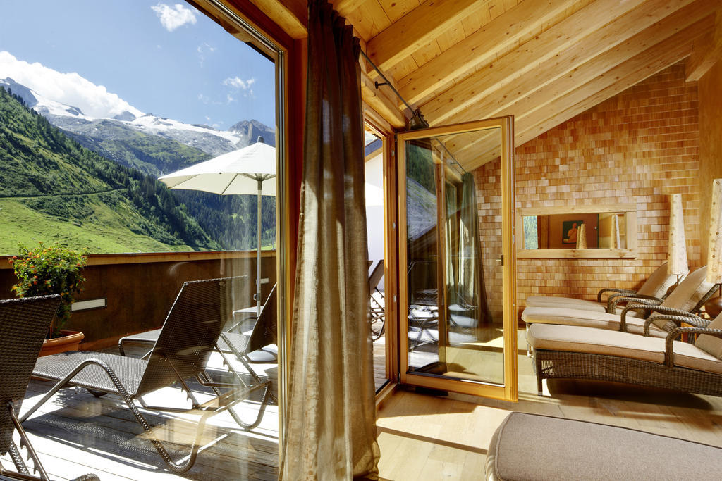 Hotel Berghof Crystal Spa & Sports Tux Bagian luar foto
