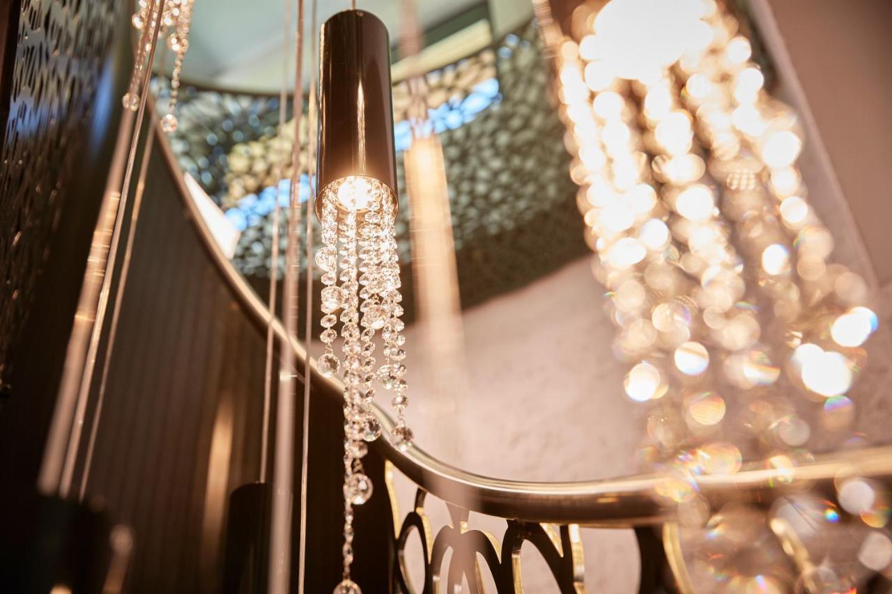 Hotel Berghof Crystal Spa & Sports Tux Bagian luar foto